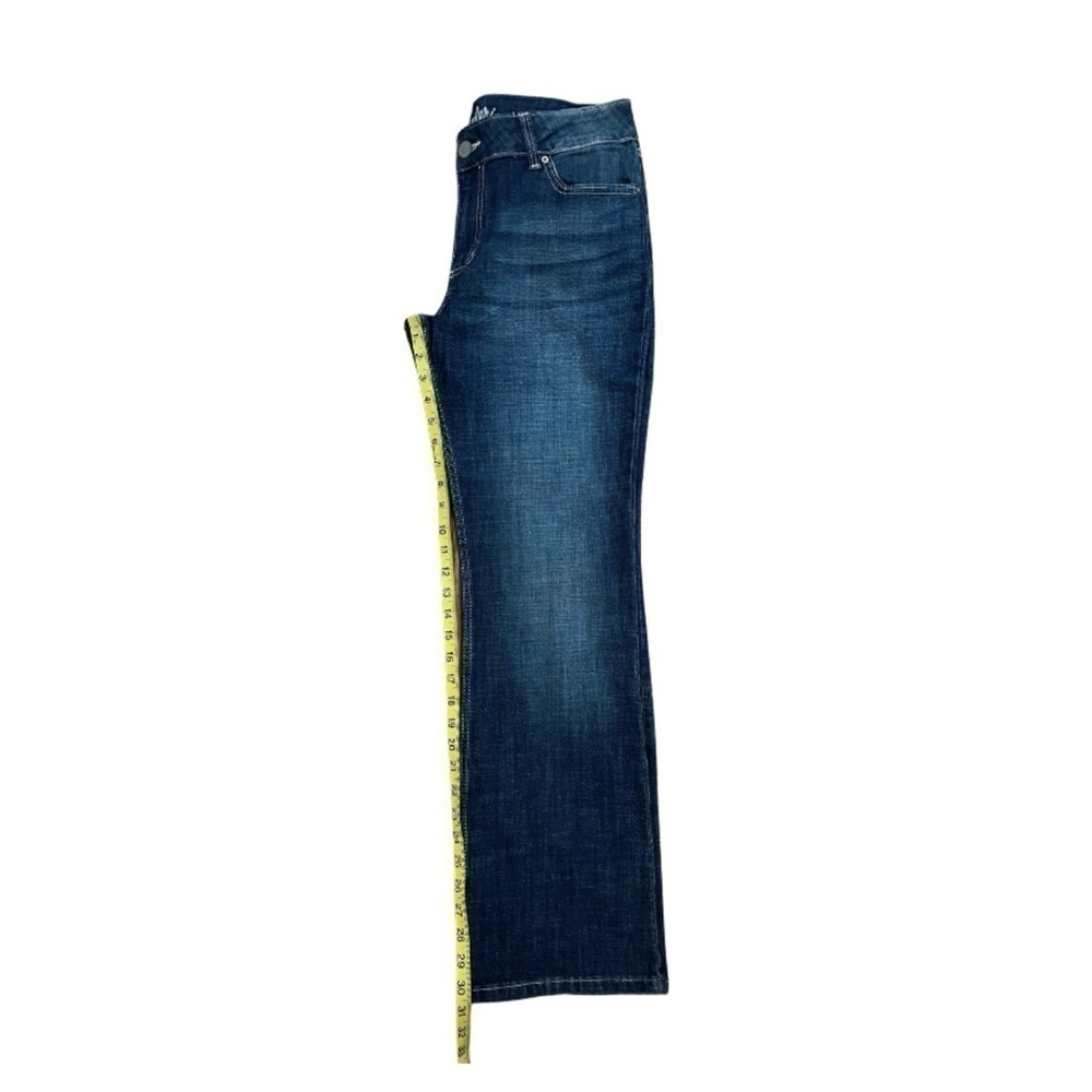 Wrangler Women’s Boot Cut Jeans Size 13x32 - Picture 7 of 9
